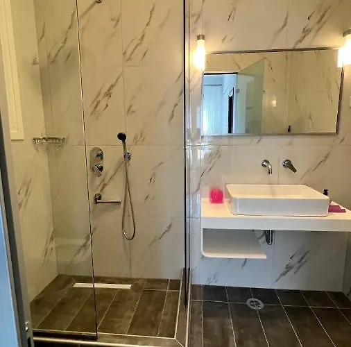 Sumadinac 아파트 *